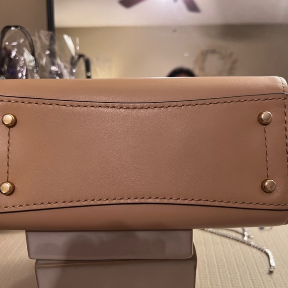 Beautiful Nude coach small purse - Picture 14 of 16